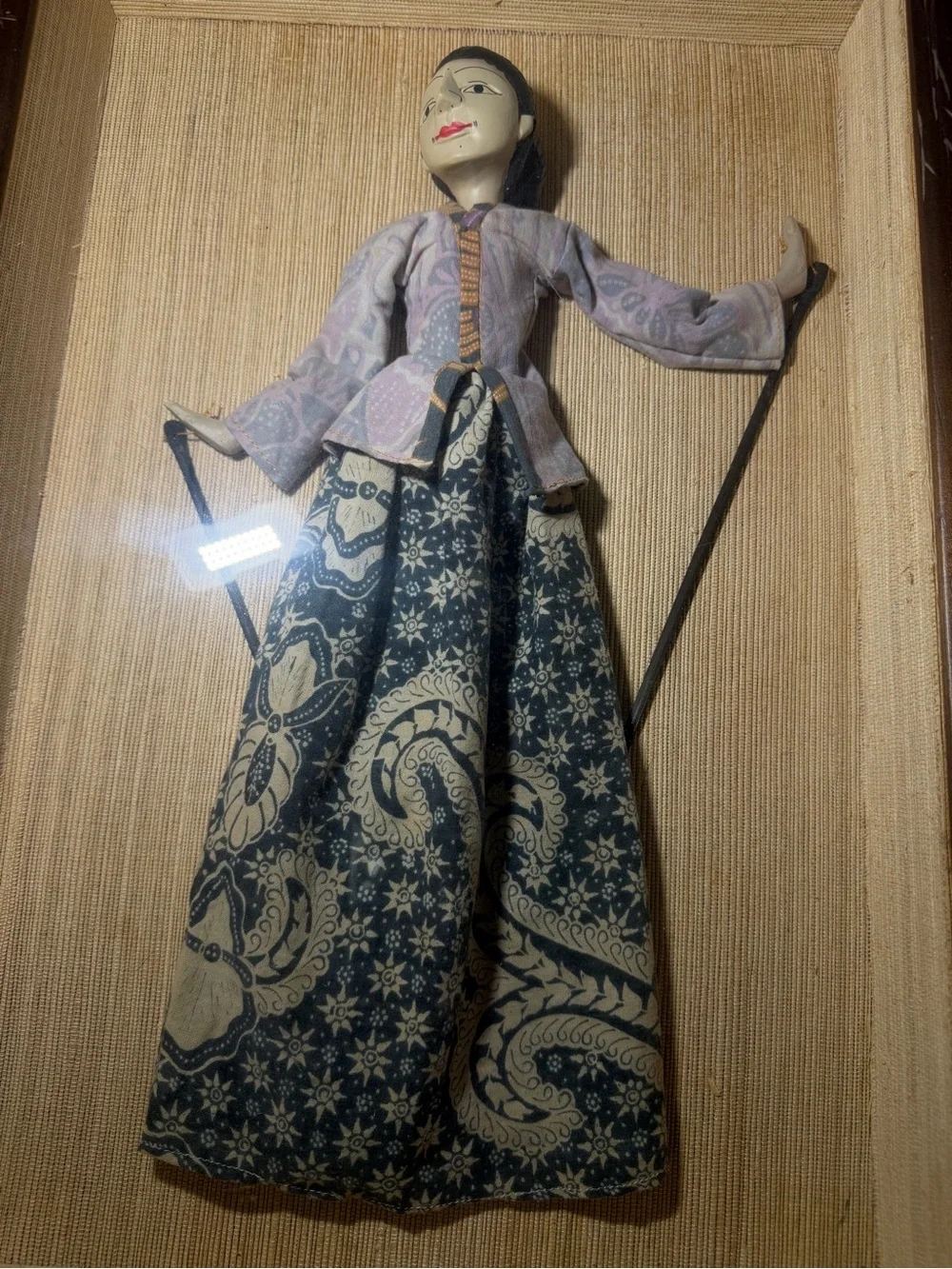 2 VTG Original Handmade Golek Wayang Indonesia Asian Stick Puppets Shadowbox